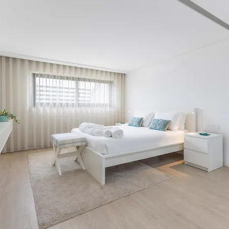 Sunset Cliffs With Ocean View By Portugal Active Holiday home Pataias